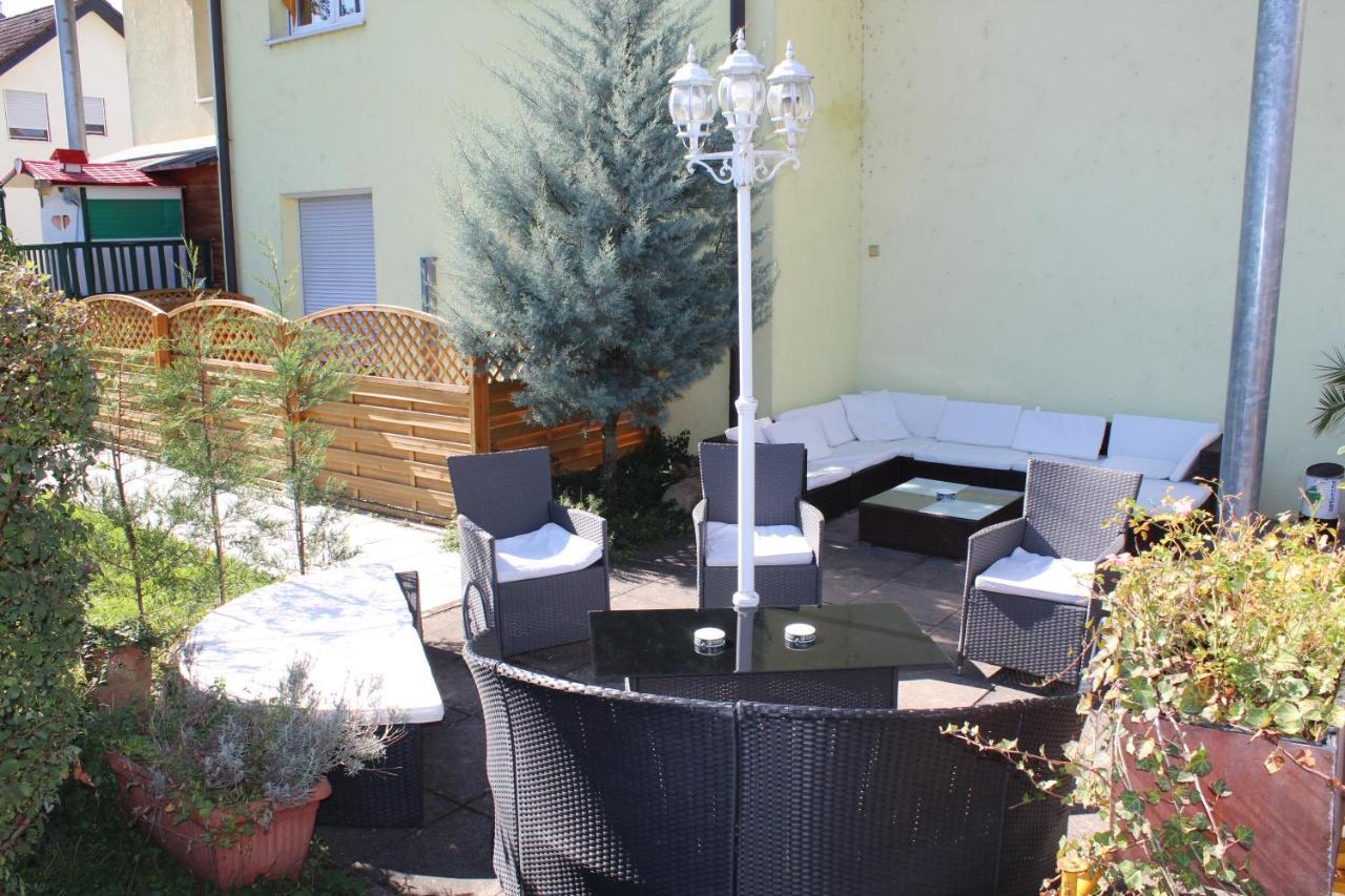 Hotel Zum Goldenen Wagen Maulburg Buitenkant foto