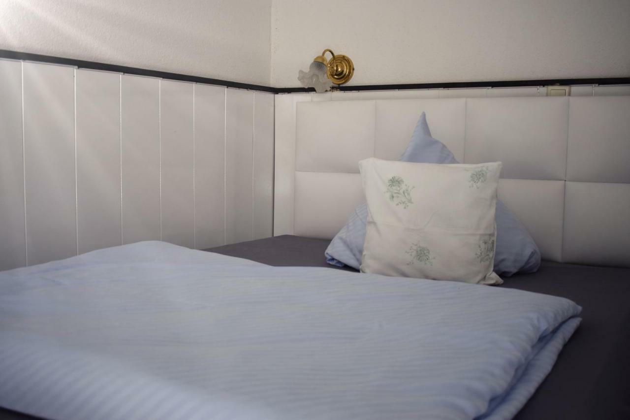 Hotel Zum Goldenen Wagen Maulburg Buitenkant foto